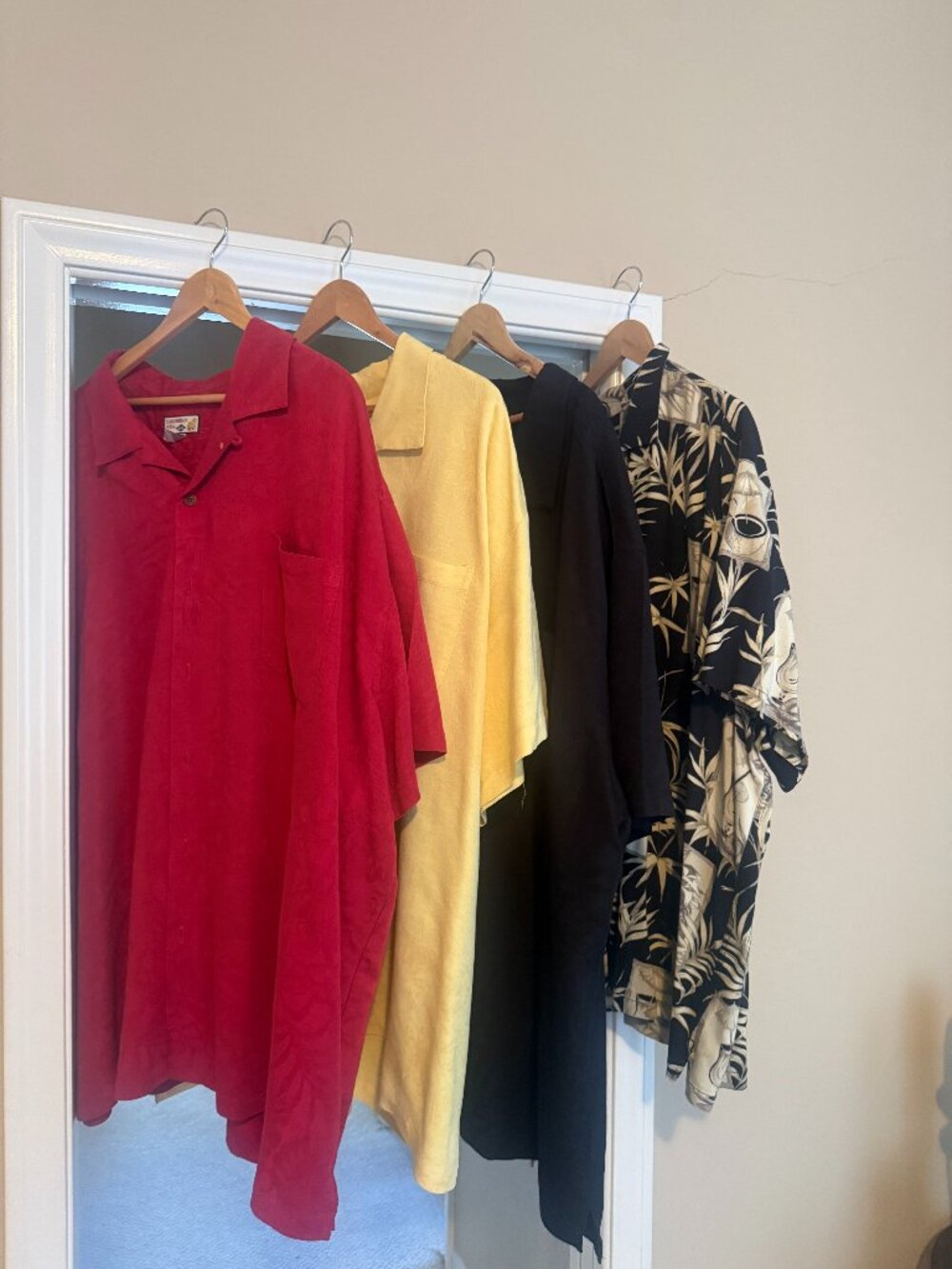 7 (Seven) Mens Size 5X Short Sleeve Shirts - See Description